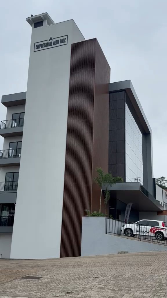 Sede da Projeto Solar — Empresarial Alto Vale, Rio do Sul/SC